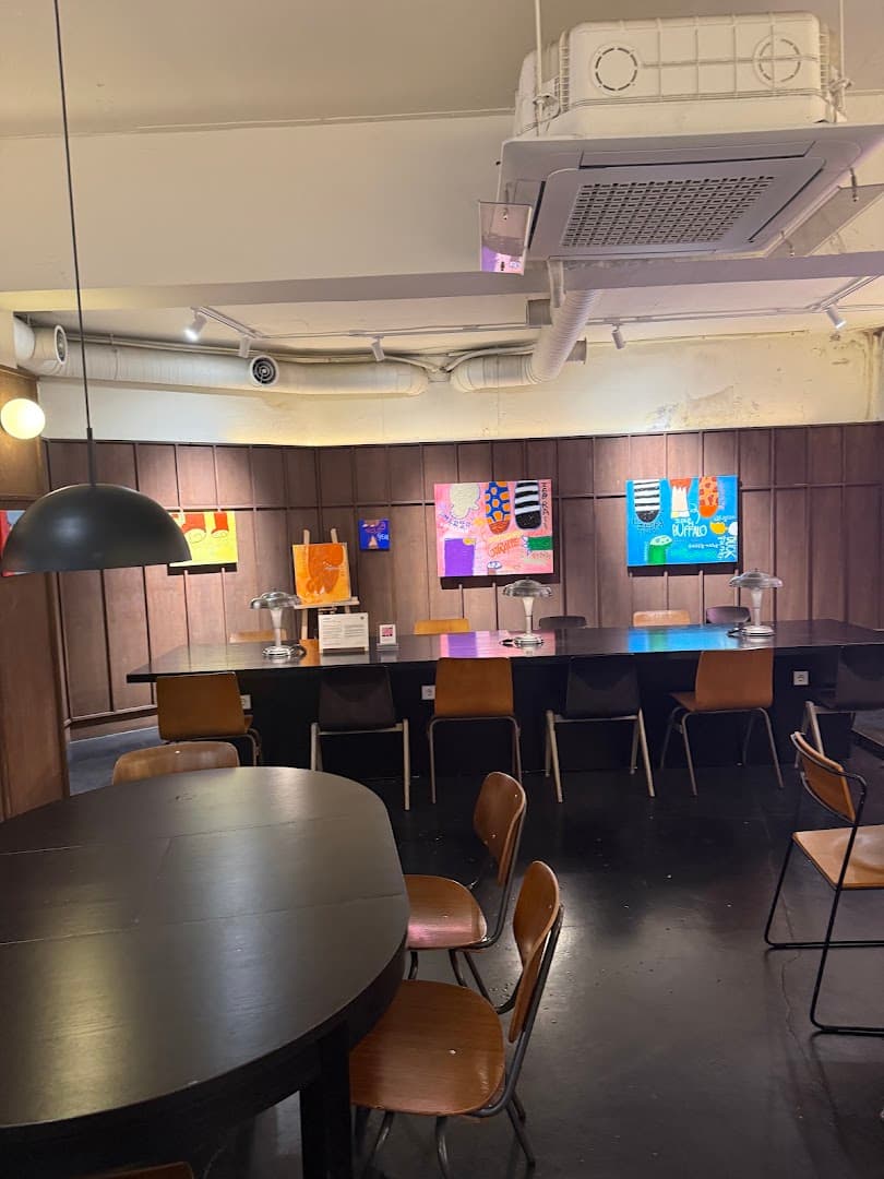 LowKey Seongsu - specialty coffee shop in Seoul