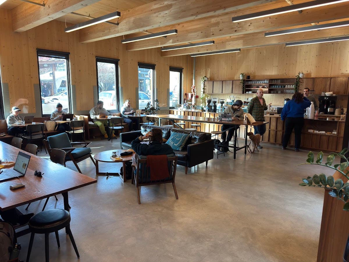 Capitola Coffee - specialty coffee shop in Mississippi District