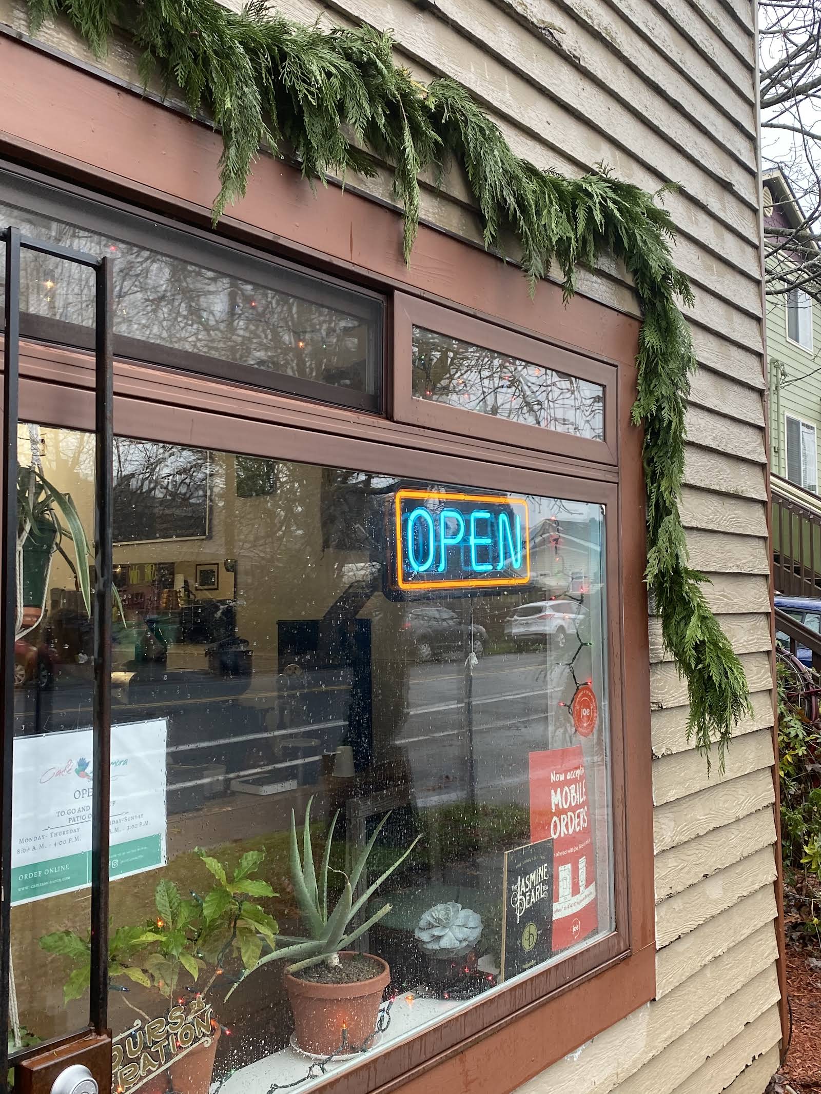 Café Zamora - specialty coffee shop in Creston - Kenilworth