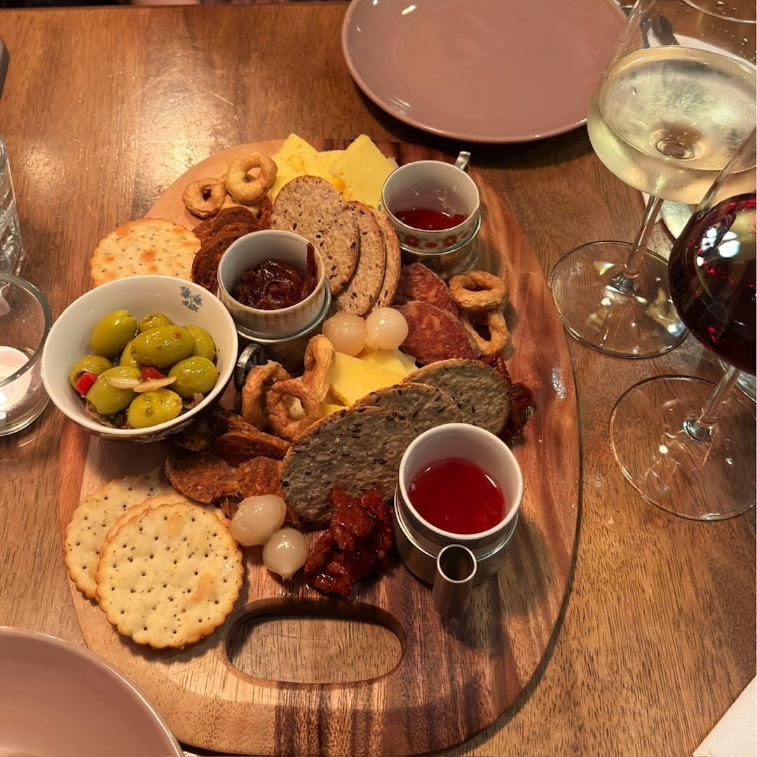 The Tailor Cafe + Wine Bar - specialty coffee shop in Edinburgh