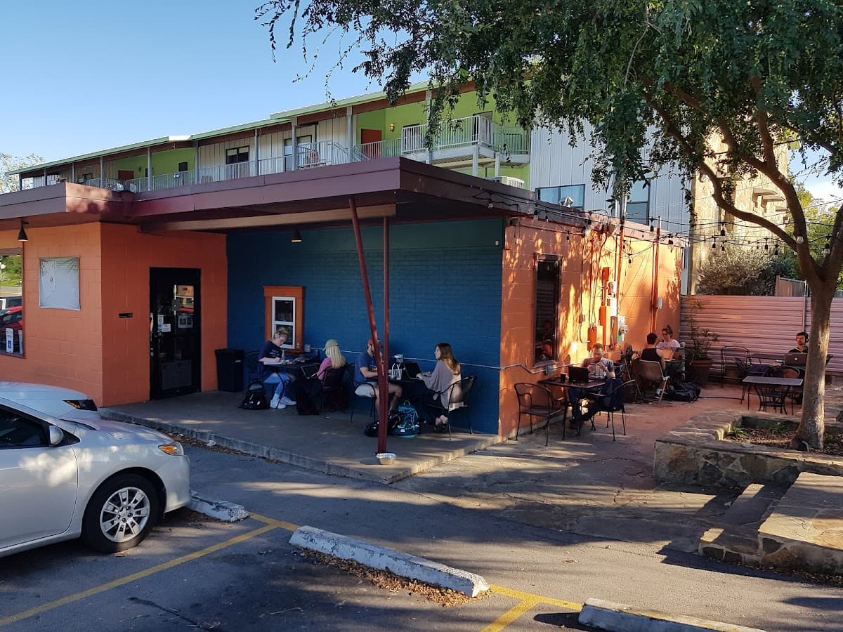 Bennu Coffee - specialty coffee shop in Chestnut