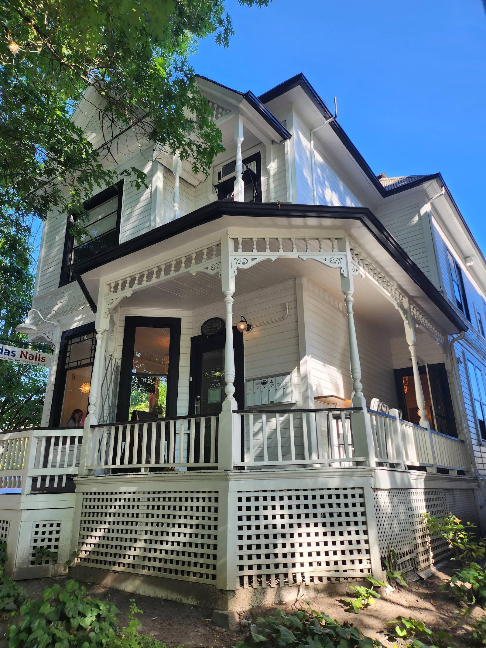 Case Study Coffee Roasters - specialty coffee shop in Nob Hill