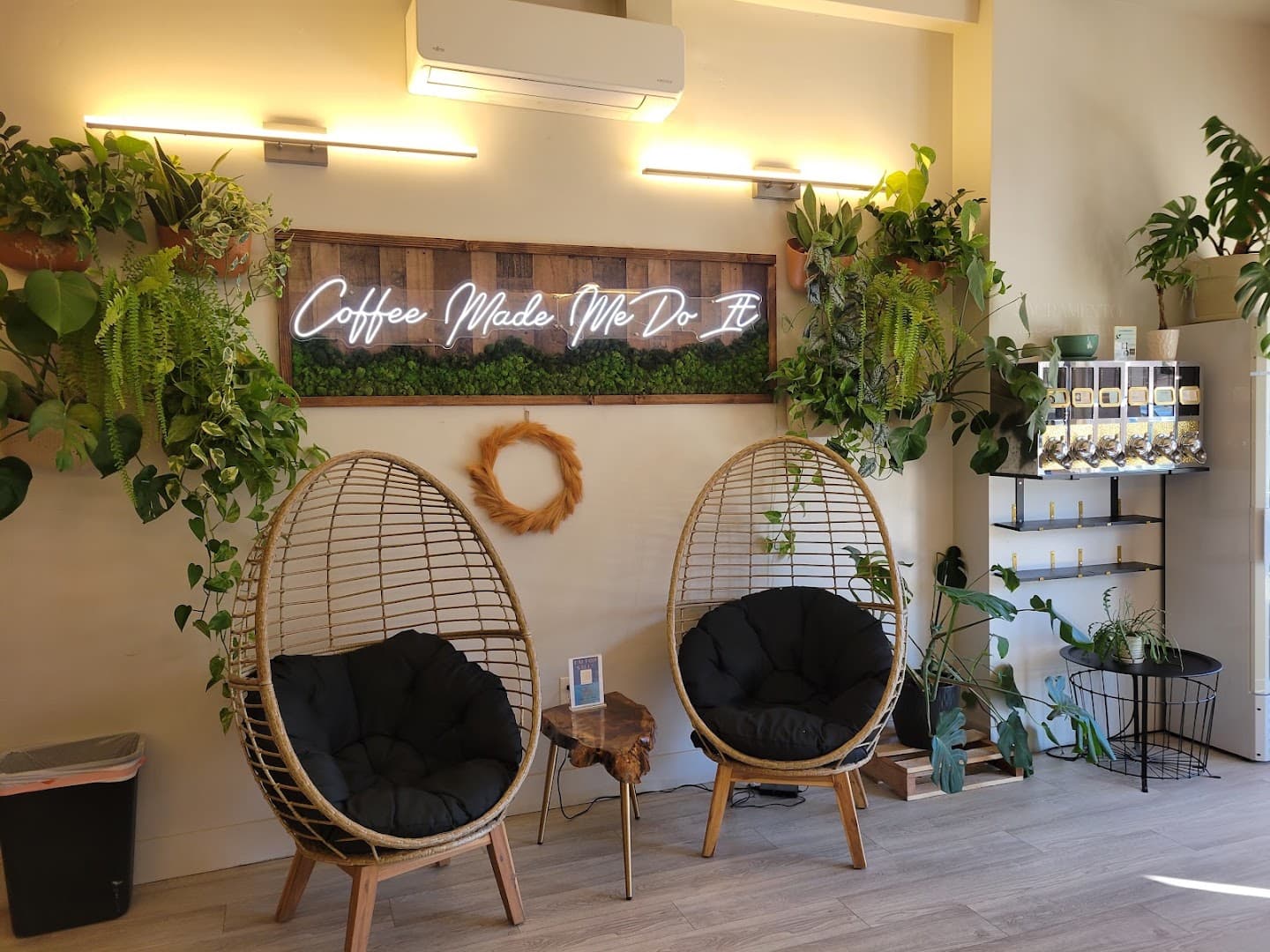 Anchor & Tree Coffee Roasting Co - specialty coffee shop in Midtown