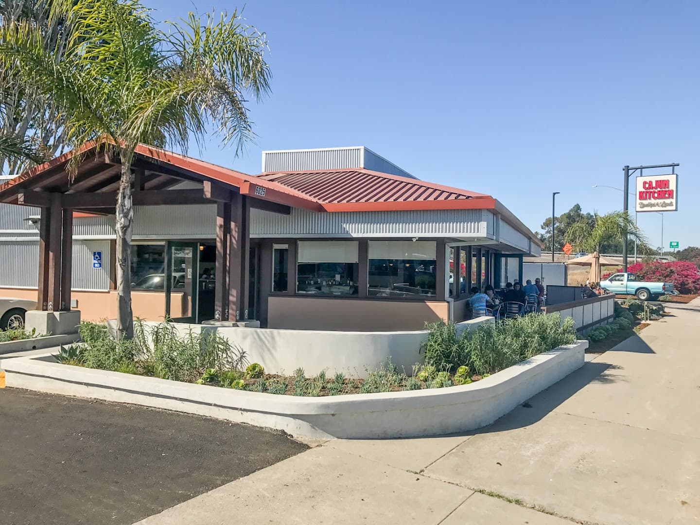Storefront of Cajun Kitchen Cafe, specialty coffee shop in Santa Barbara