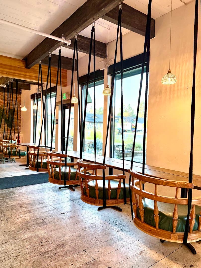 Fox & Fern Coffee - specialty coffee shop in Bend