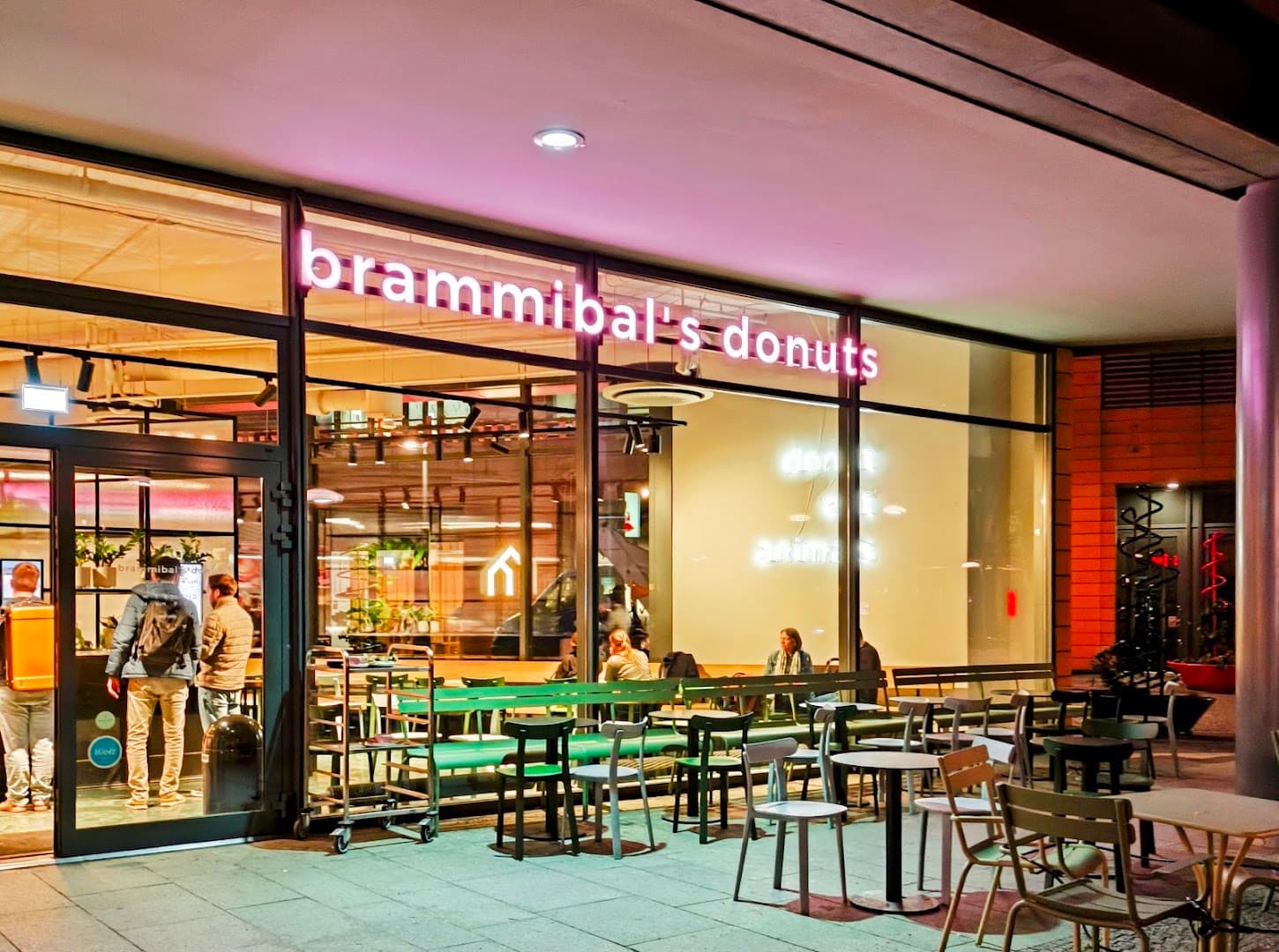 Brammibal's Donuts specialty coffee shop in Berlin - photo 3