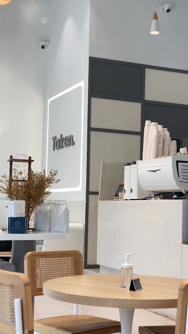 Taken Cafe - specialty coffee shop in Dubai