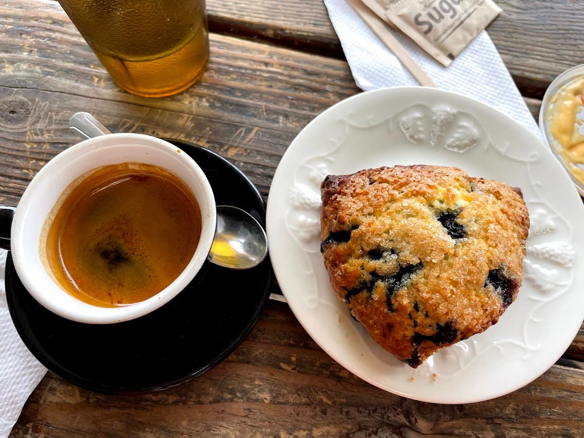 Epoch Coffee - specialty coffee shop in North Loop