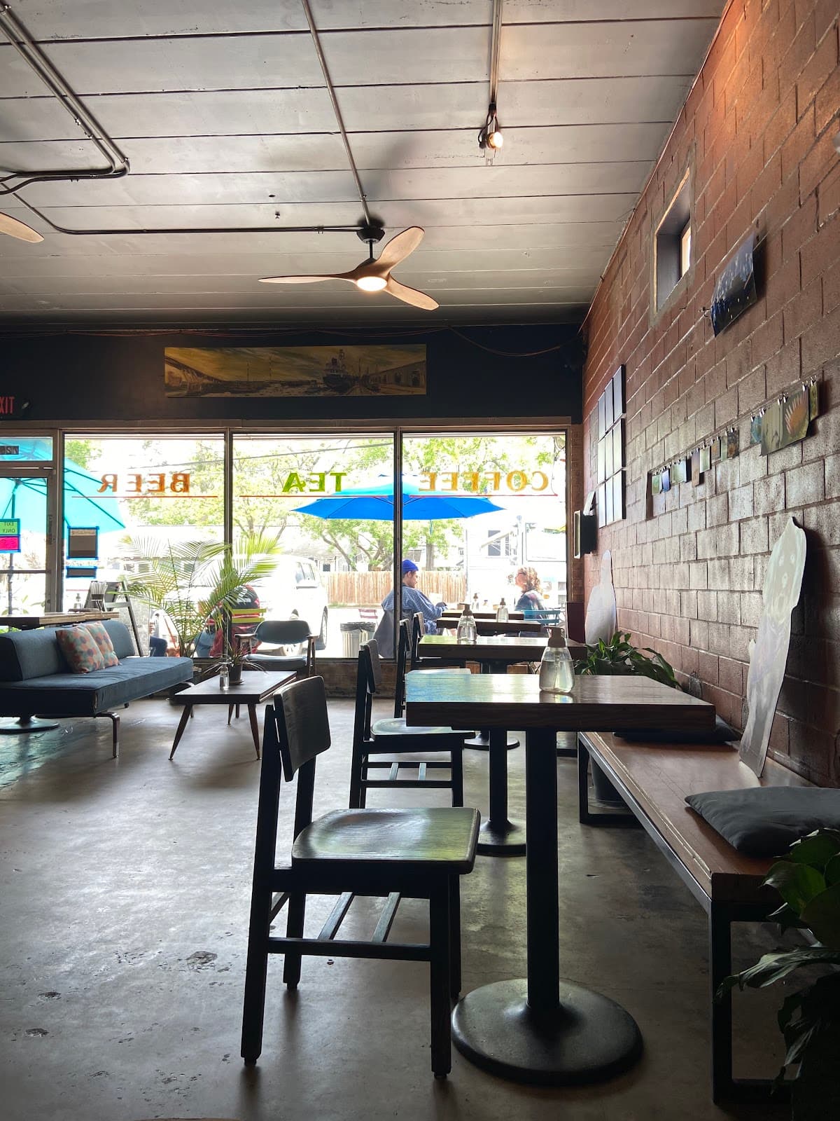 Antidote Coffee specialty coffee shop in Houston - photo 7
