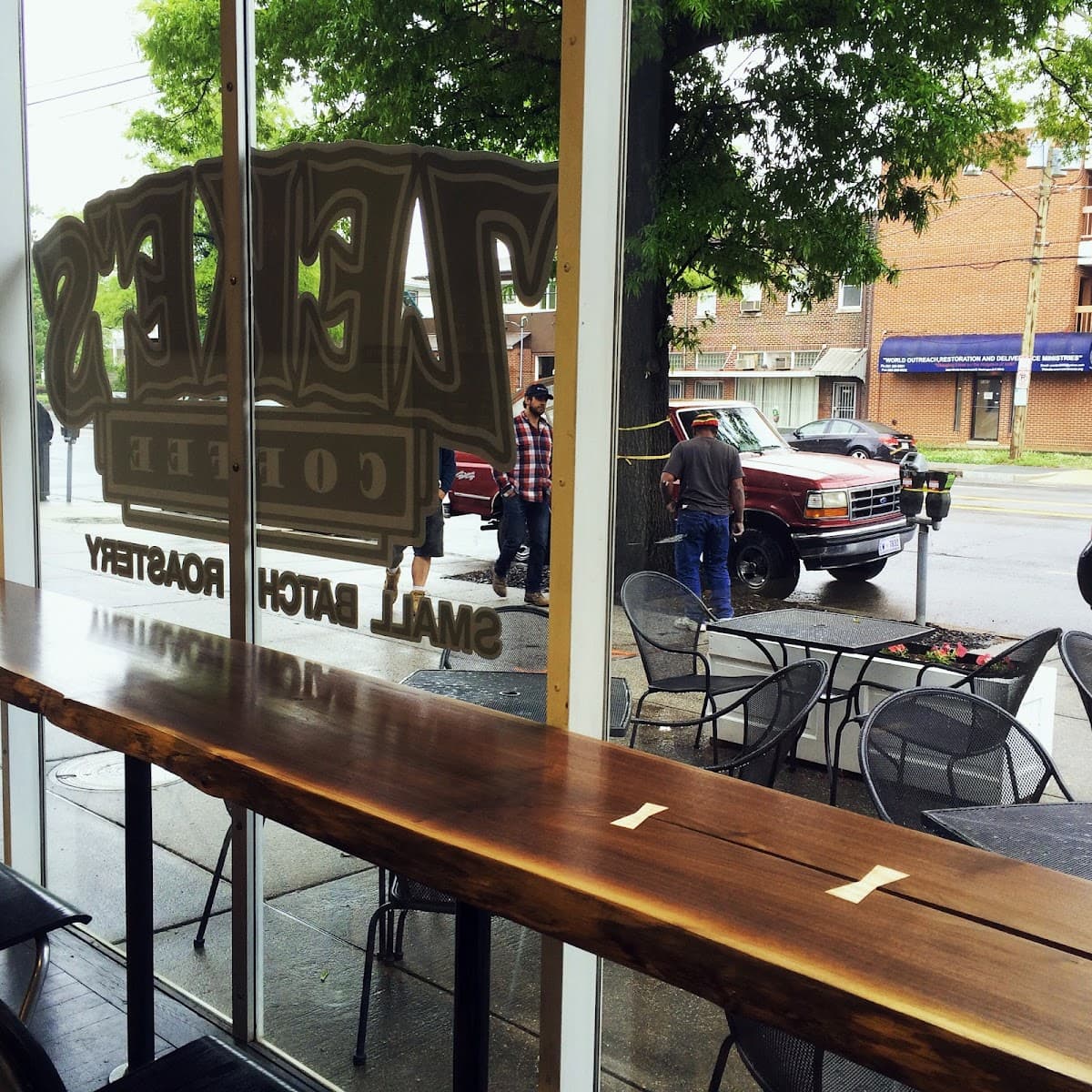 Zeke's Coffee of DC - specialty coffee shop in Washington, D.C.