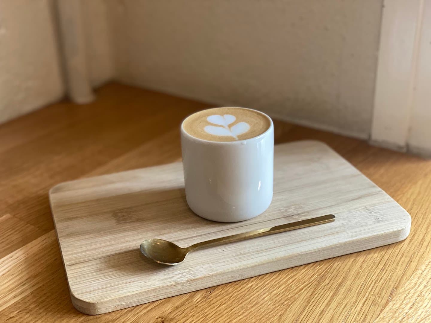 Coffee at MAME Josef, specialty coffee shop in Zurich