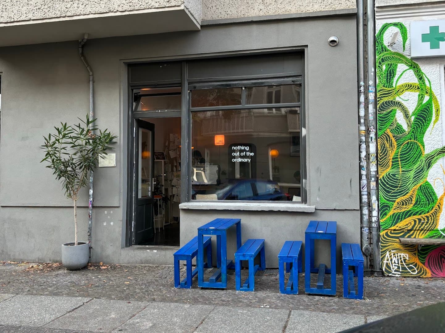 nothing out of the ordinary specialty coffee shop in Berlin - photo 5