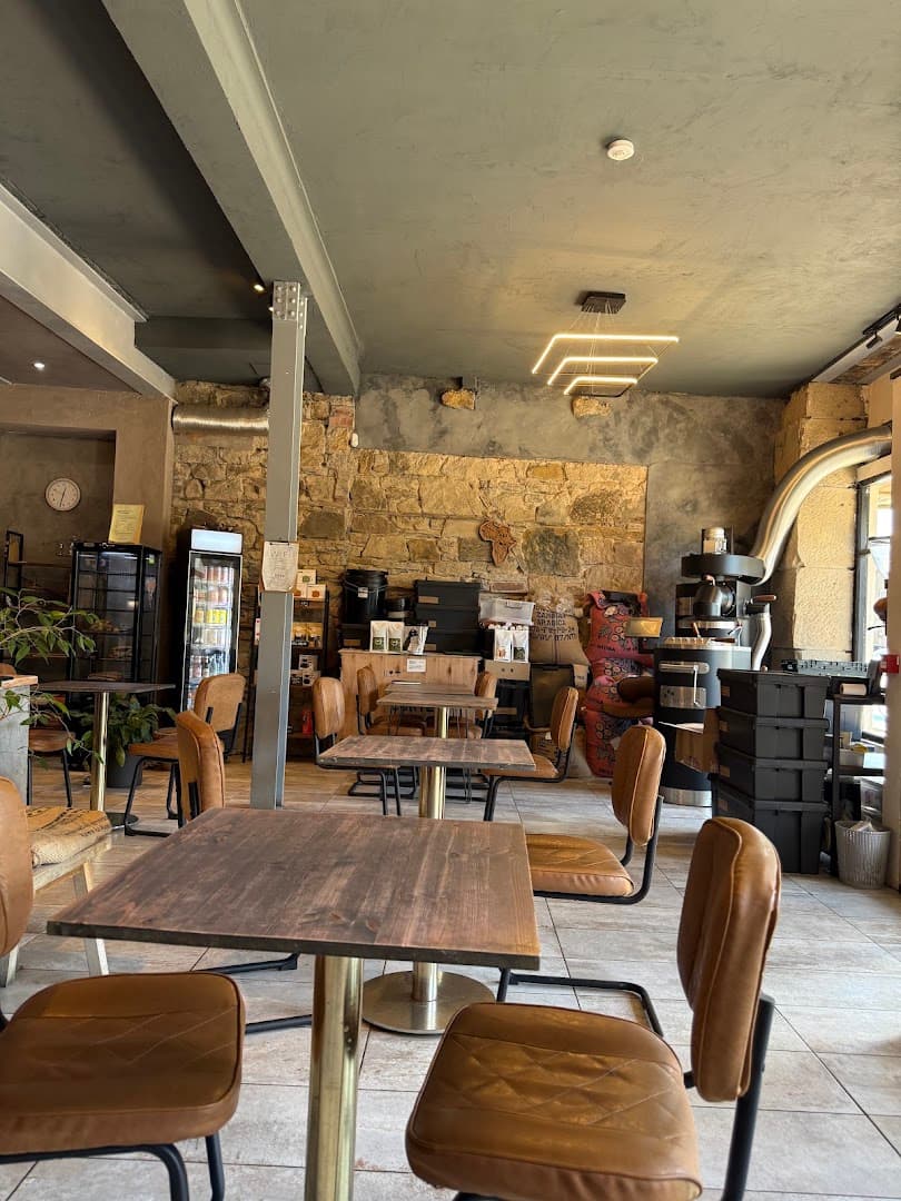 Interior of Tanifiki, specialty coffee shop in Edinburgh