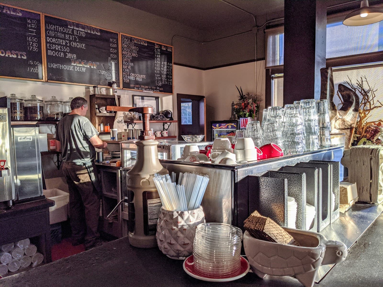 Lighthouse Roasters Fine Coffees specialty coffee shop in Seattle - photo 9