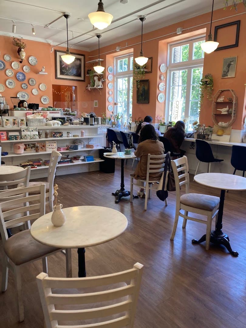 Seasons Coffee Roasters - specialty coffee shop in Sacramento