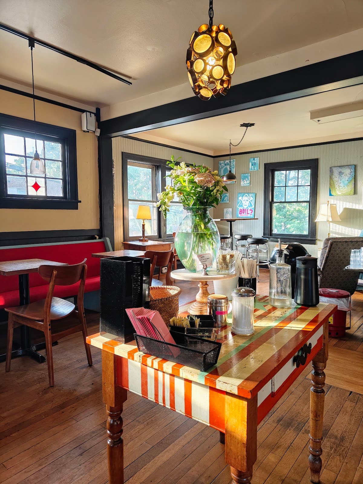 Izzy's Coffee House - specialty coffee shop in Bear Creek