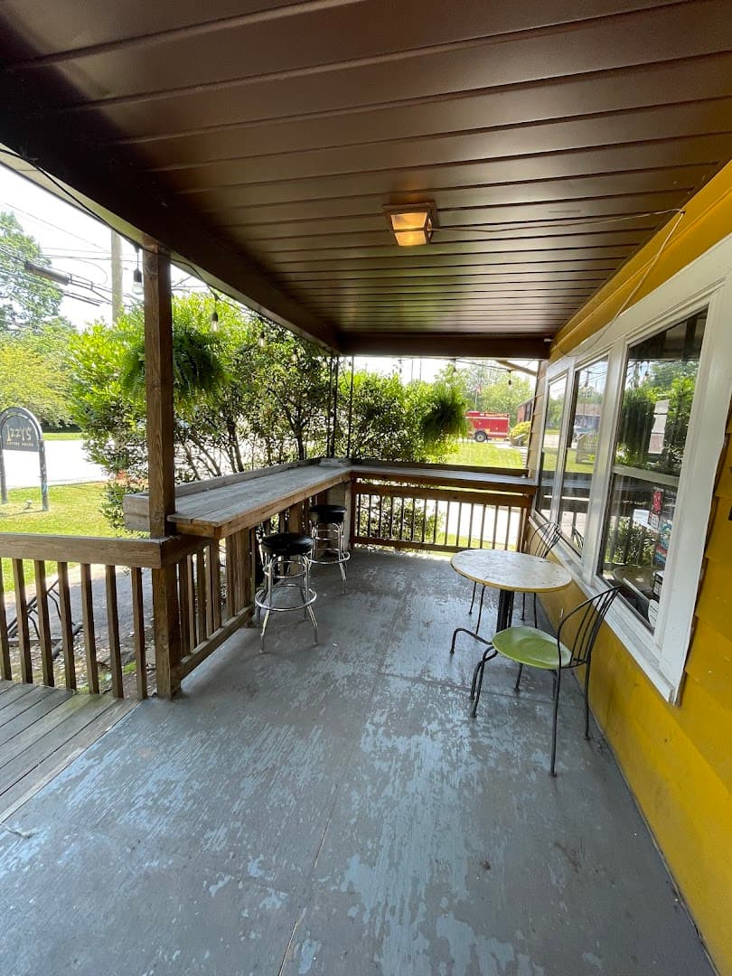 Izzy's Coffee House specialty coffee shop in Asheville - photo 11