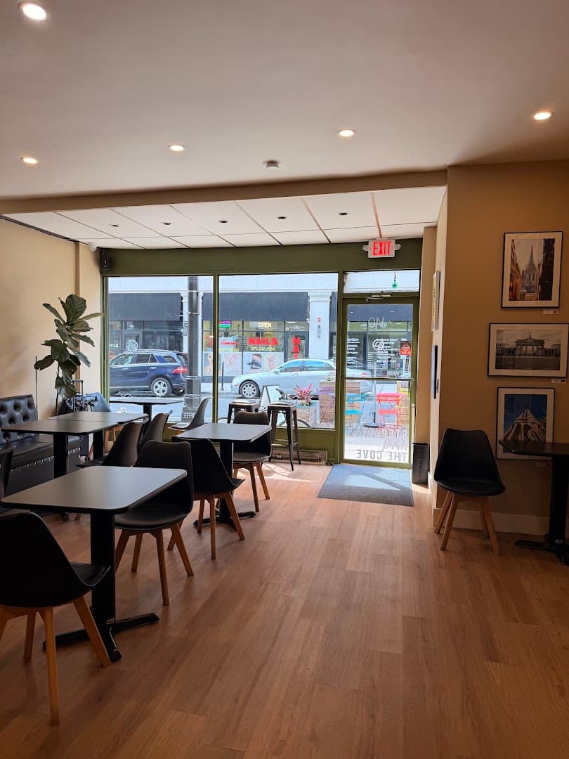 Cova Coffee - specialty coffee shop in Newark