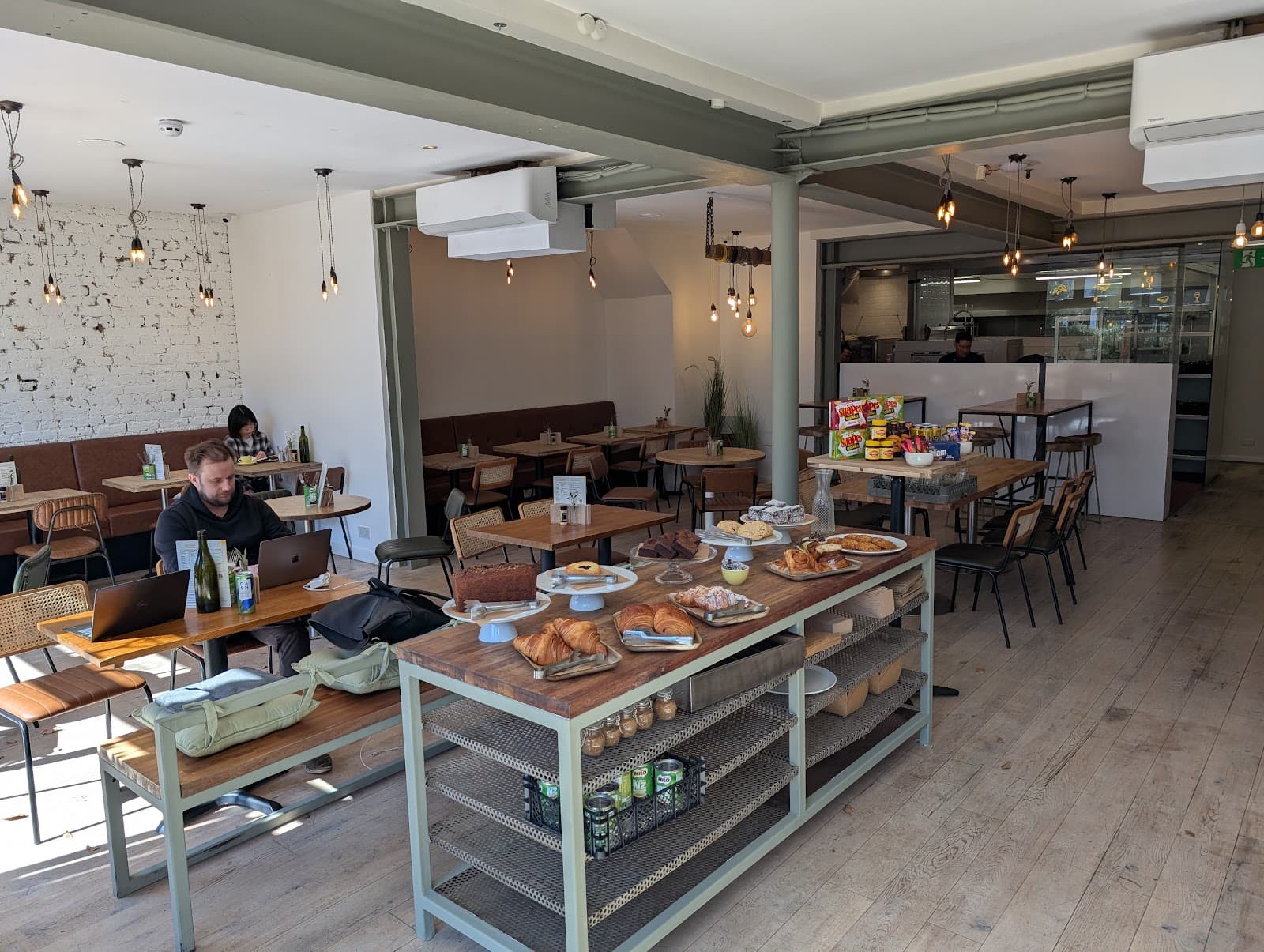 Brickwood Coffee & Bread specialty coffee shop in London - photo 8