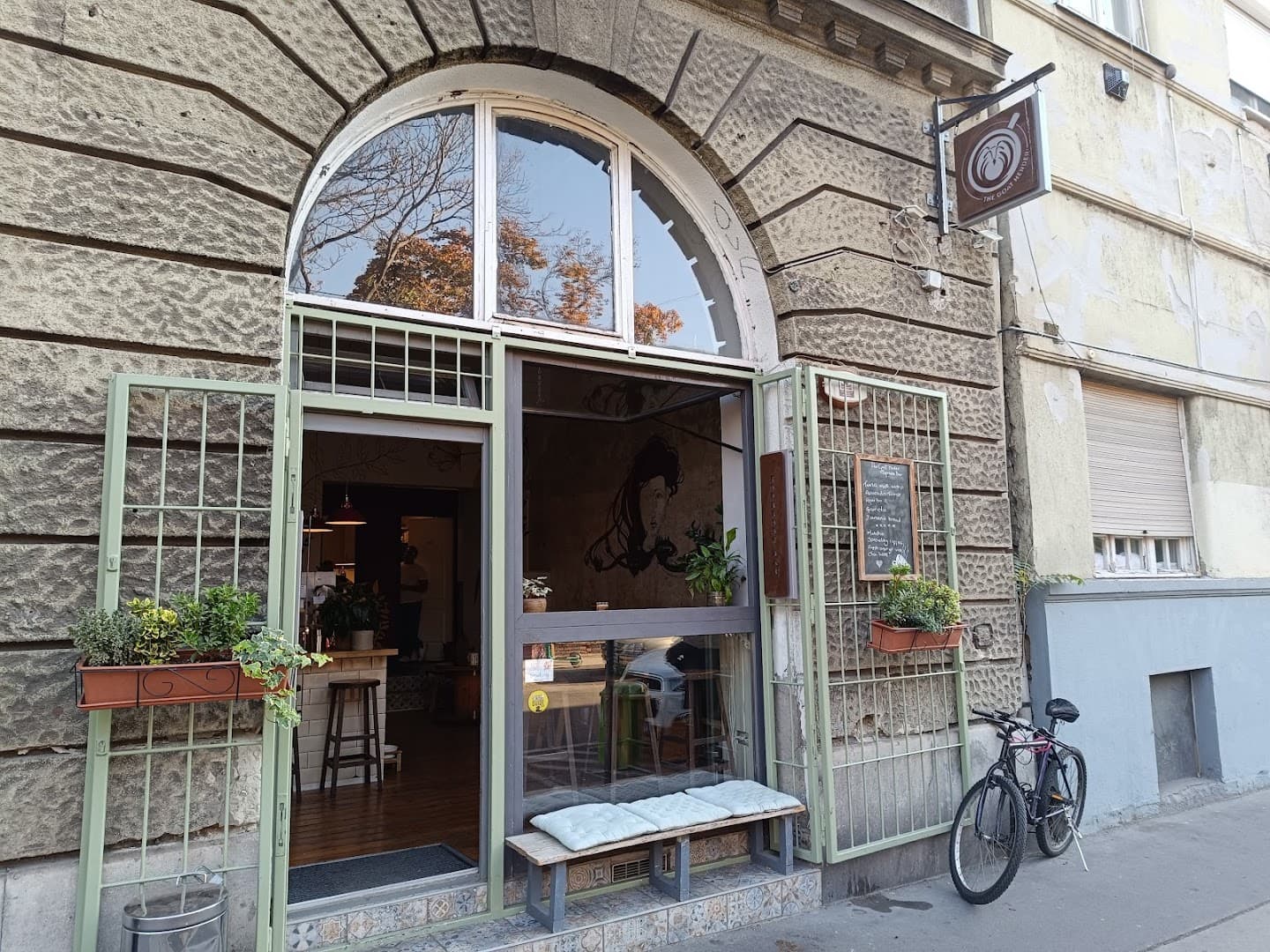 The Goat Herder - István utca specialty coffee shop in Budapest - photo 7