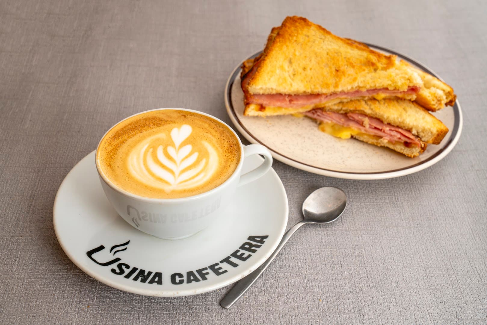 Usina Cafetera specialty coffee shop in Buenos Aires - photo 3