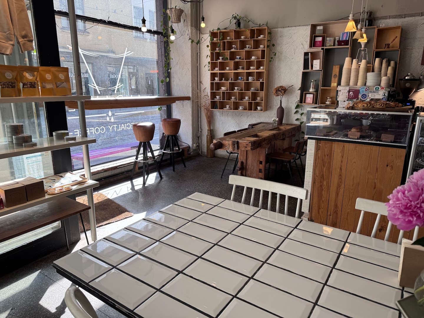 Interior of Andante Coffee, specialty coffee shop in Helsinki