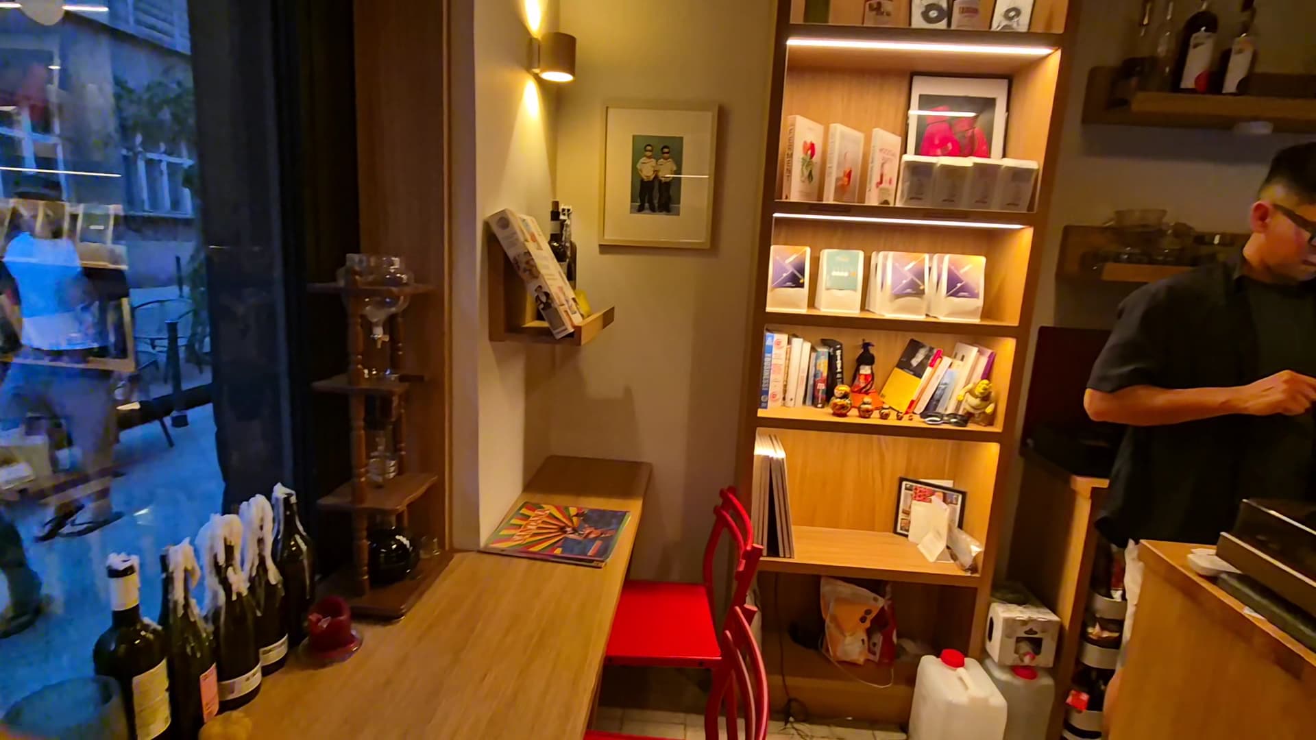 Kepen Cafe - specialty coffee shop in Budapest