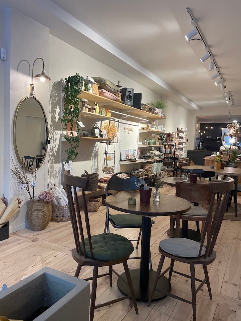 Mel Living Nordic Shop & Café - specialty coffee shop in Porto