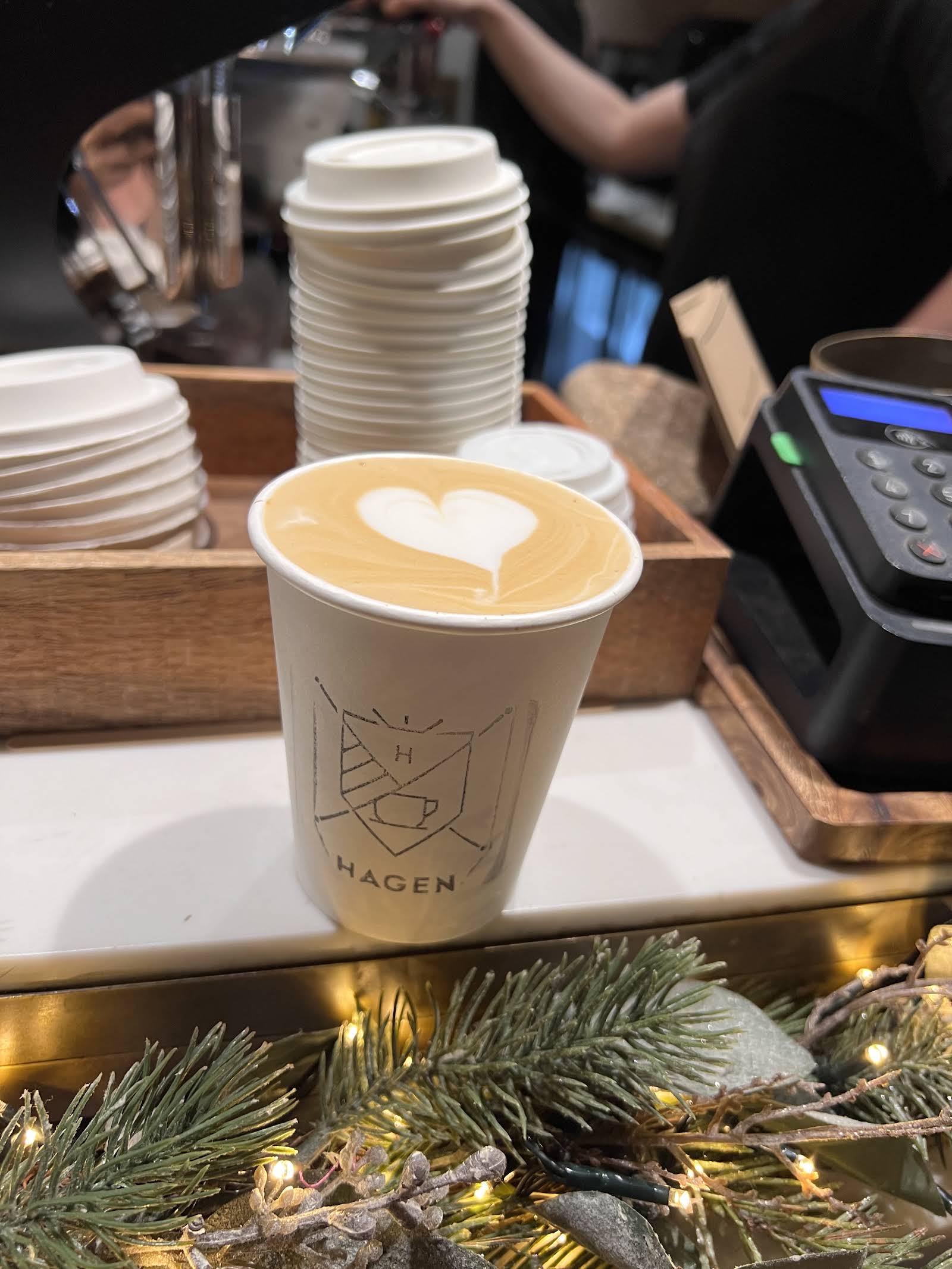 Hagen Espresso Bar (Hagen Mayfair) specialty coffee shop in London - photo 10