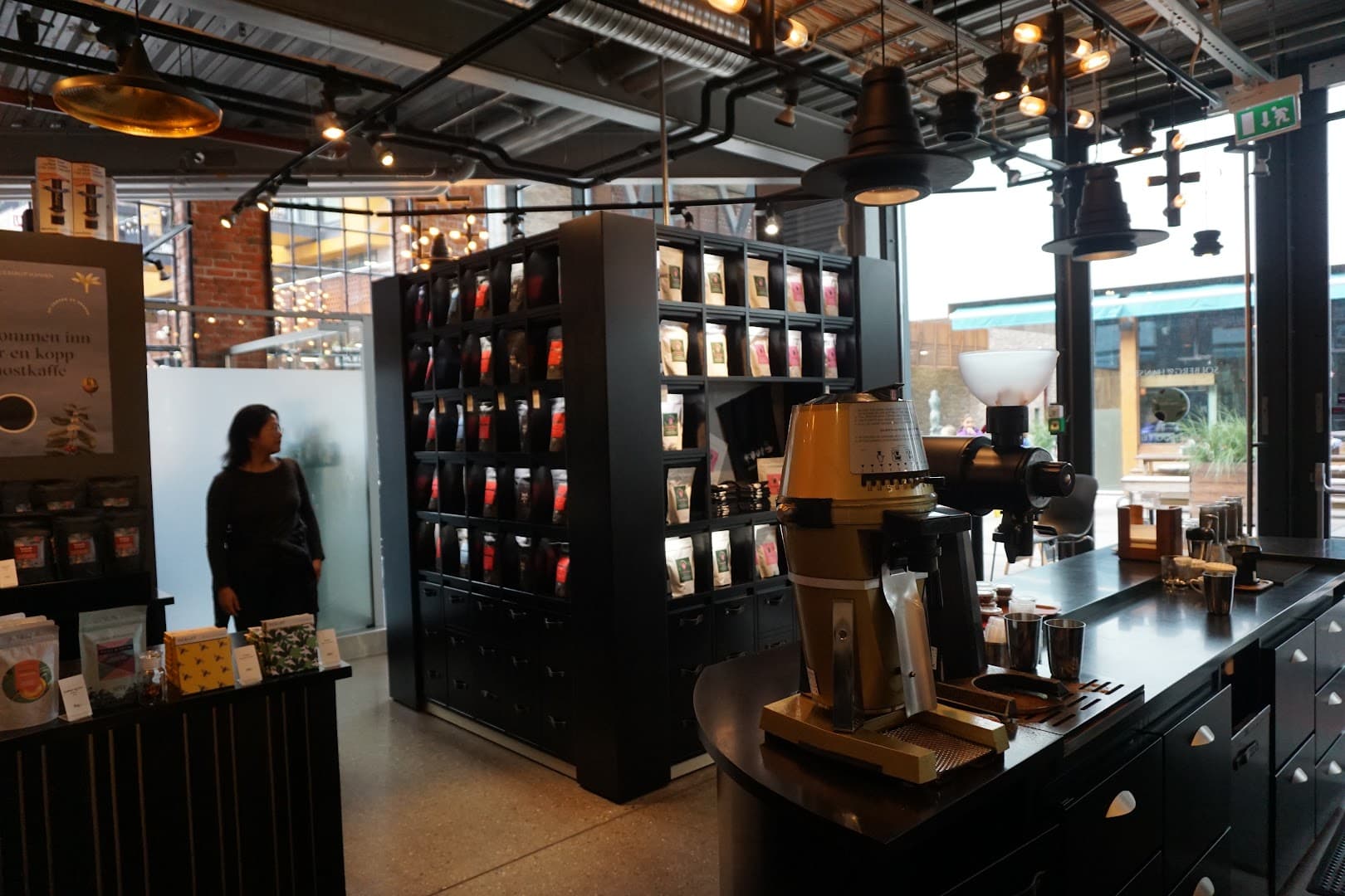 Interior of Solberg & Hansen AS, specialty coffee shop in Oslo