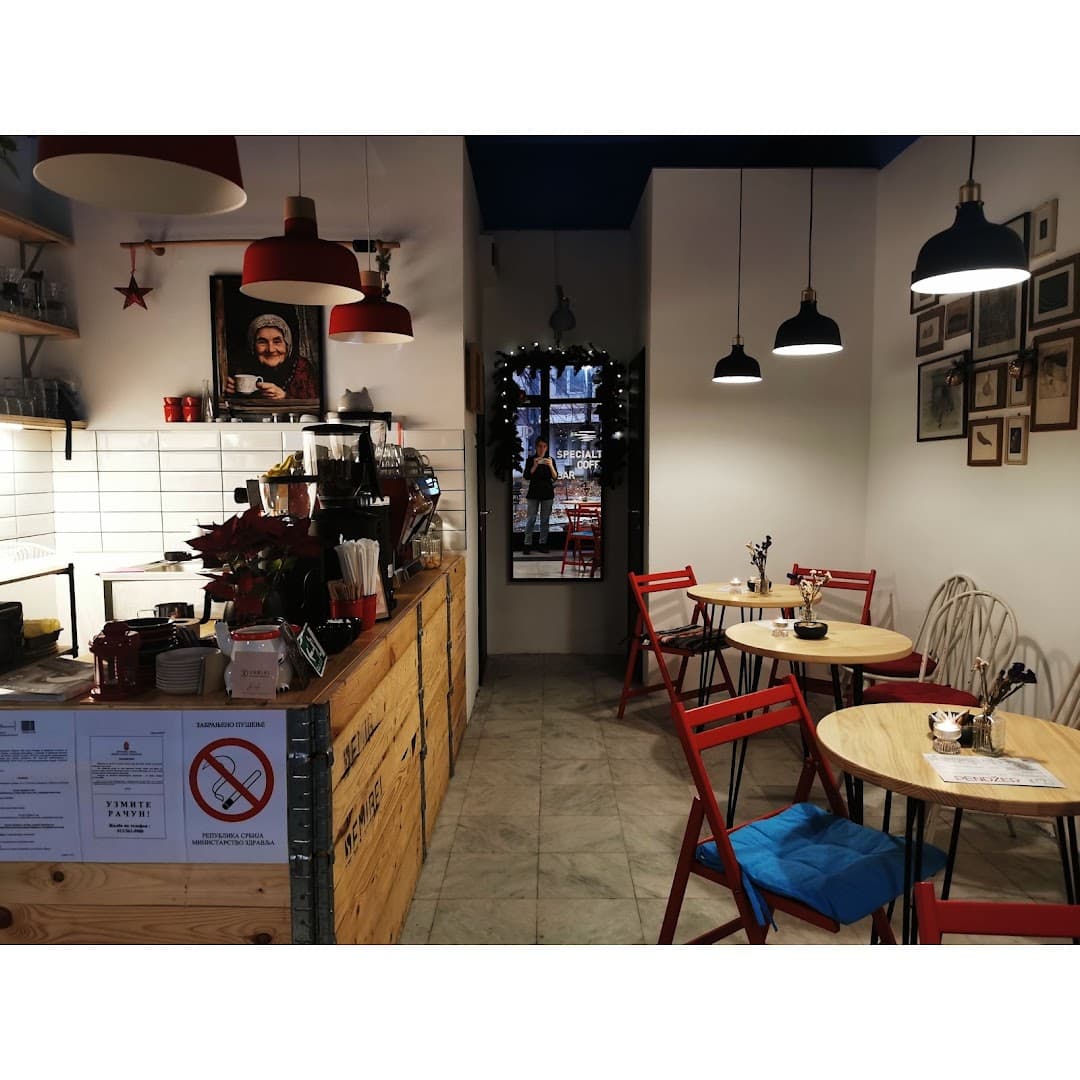 Pendžer Specialty Coffee Shop Bar - specialty coffee shop in Centar