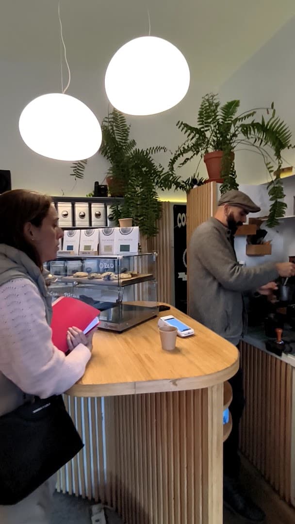 Cafeteando - specialty coffee shop in Madrid