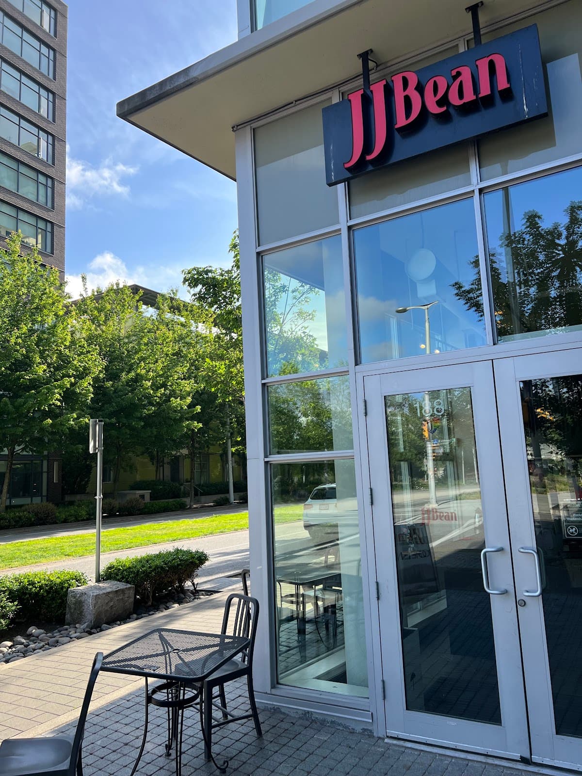JJ Bean Coffee Roasters - specialty coffee shop in Vancouver