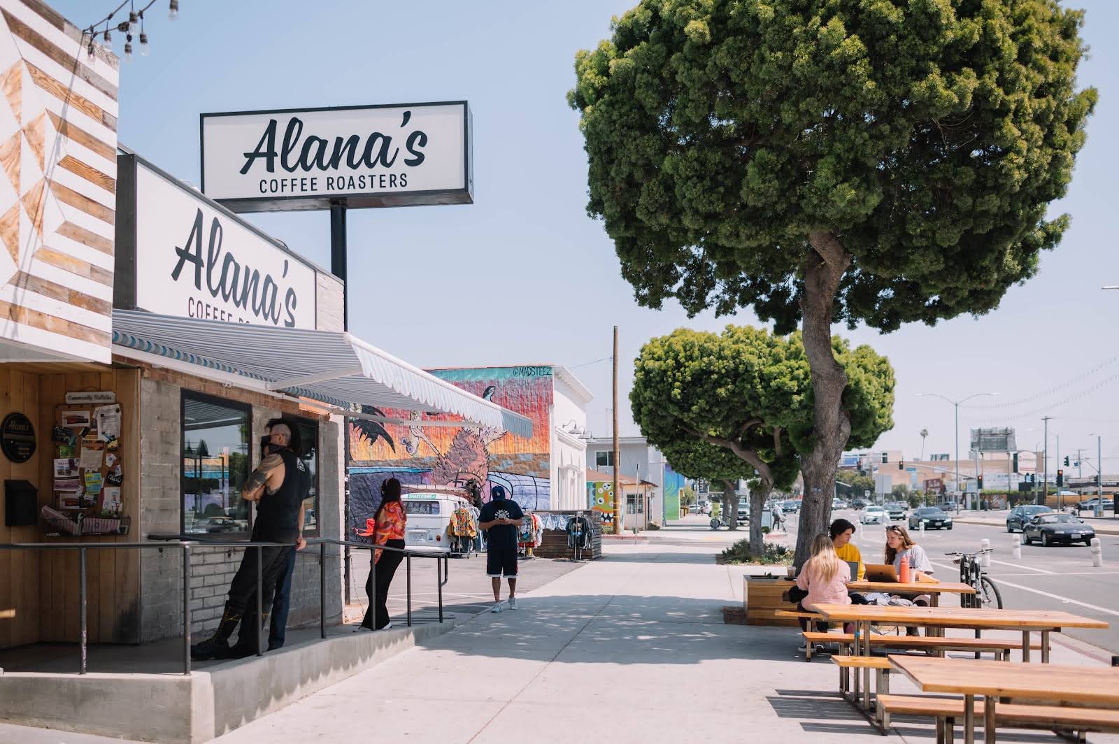 Alana's Coffee Roasters specialty coffee shop in Los Angeles - photo 11