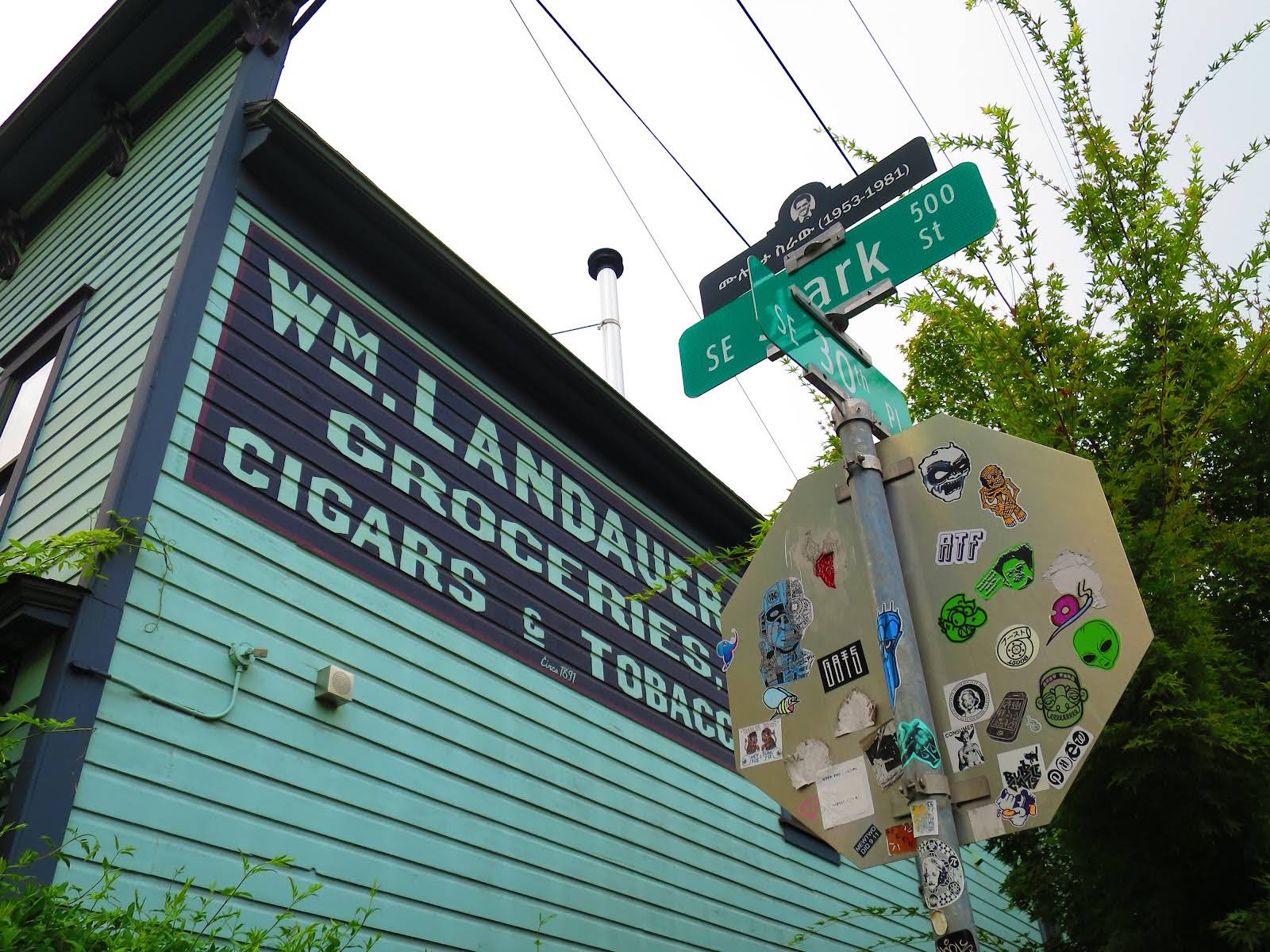 Oblique Coffee Roasters specialty coffee shop in Portland - photo 9