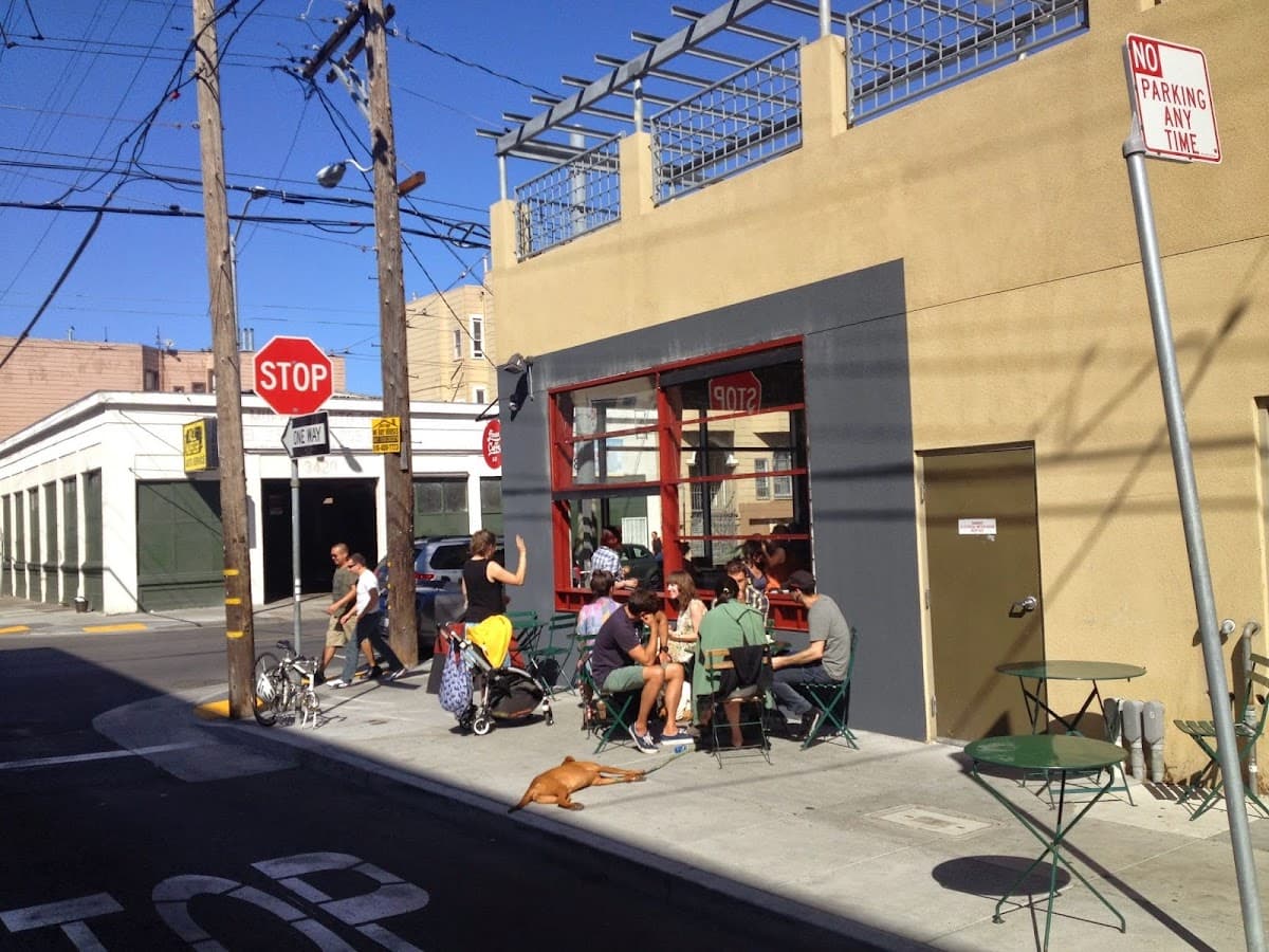 Linea Caffe - specialty coffee shop in Mission District