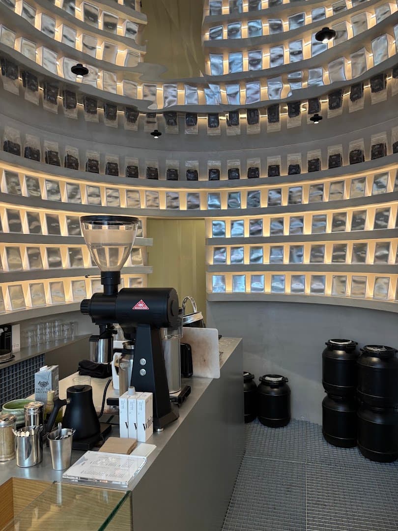 WHITE Coffee - Paris 10 — specialty coffee in Paris