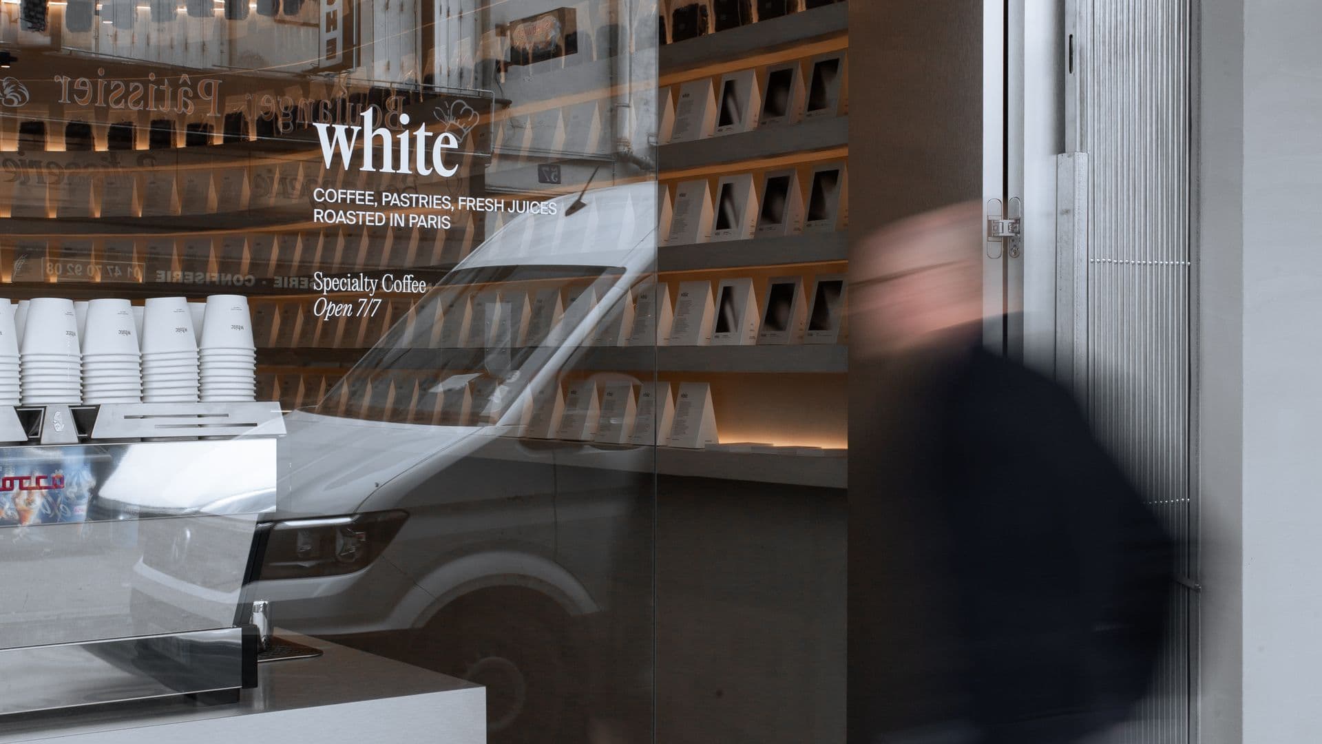 WHITE Coffee - Paris 10 - specialty coffee shop in Paris