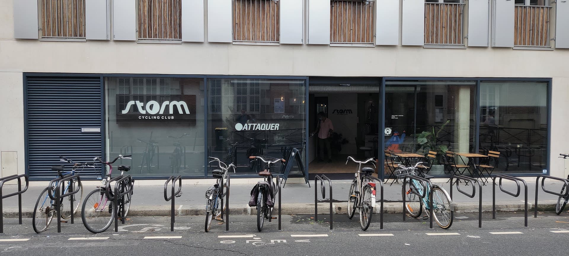 Storm Cycling Club - specialty coffee shop in Paris