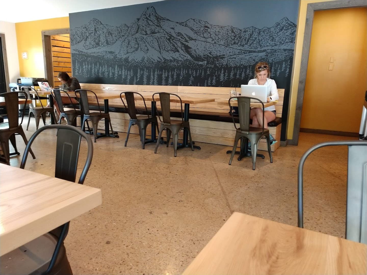 Mayfly Coffee - specialty coffee shop in Chattanooga