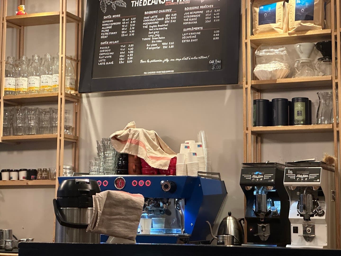 The Beans on Fire - specialty coffee shop in Paris