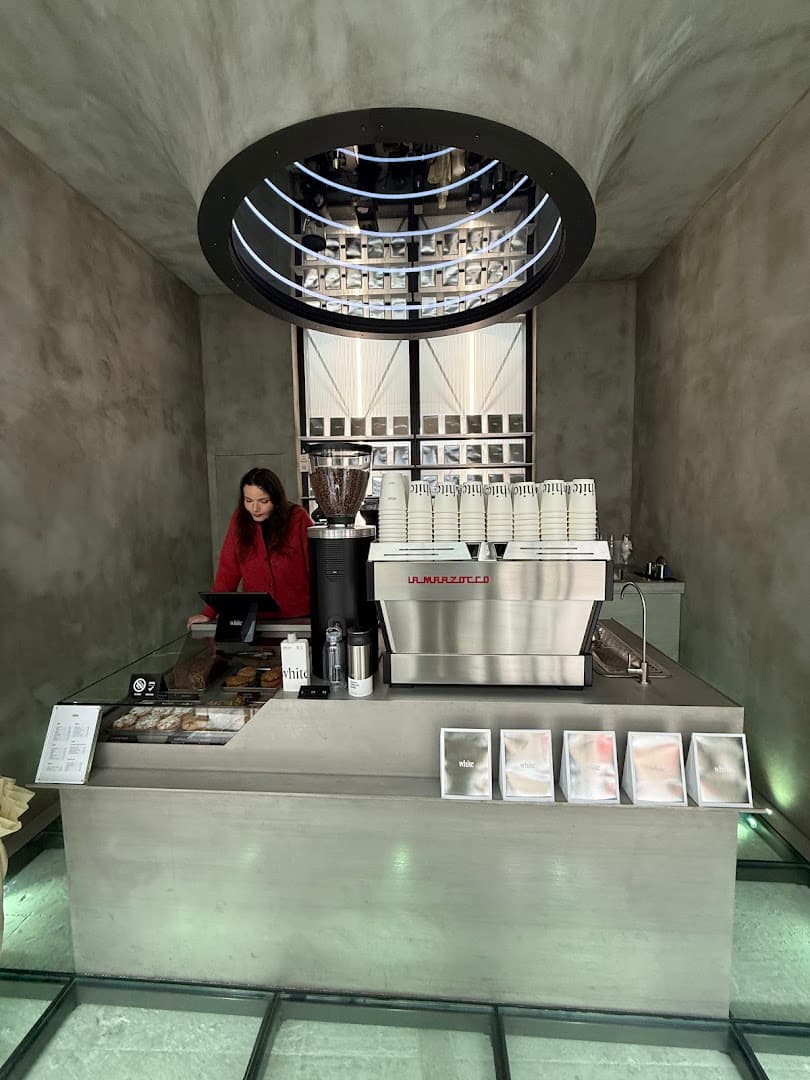 WHITE Coffee - Paris 4 - specialty coffee shop in Paris