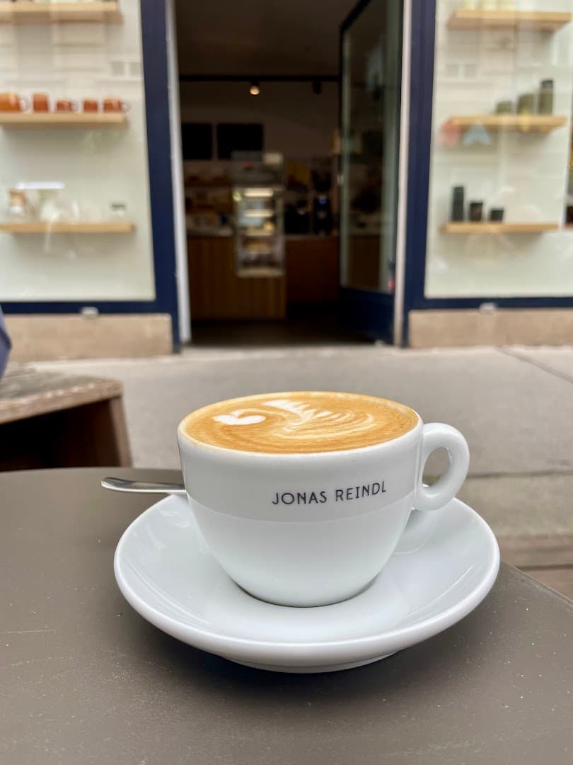 Jonas Reindl Coffee Roasters - specialty coffee shop in Vienna