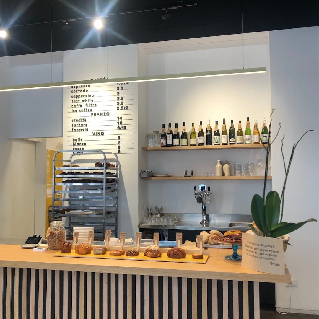 Loste Café - specialty coffee shop in Milan