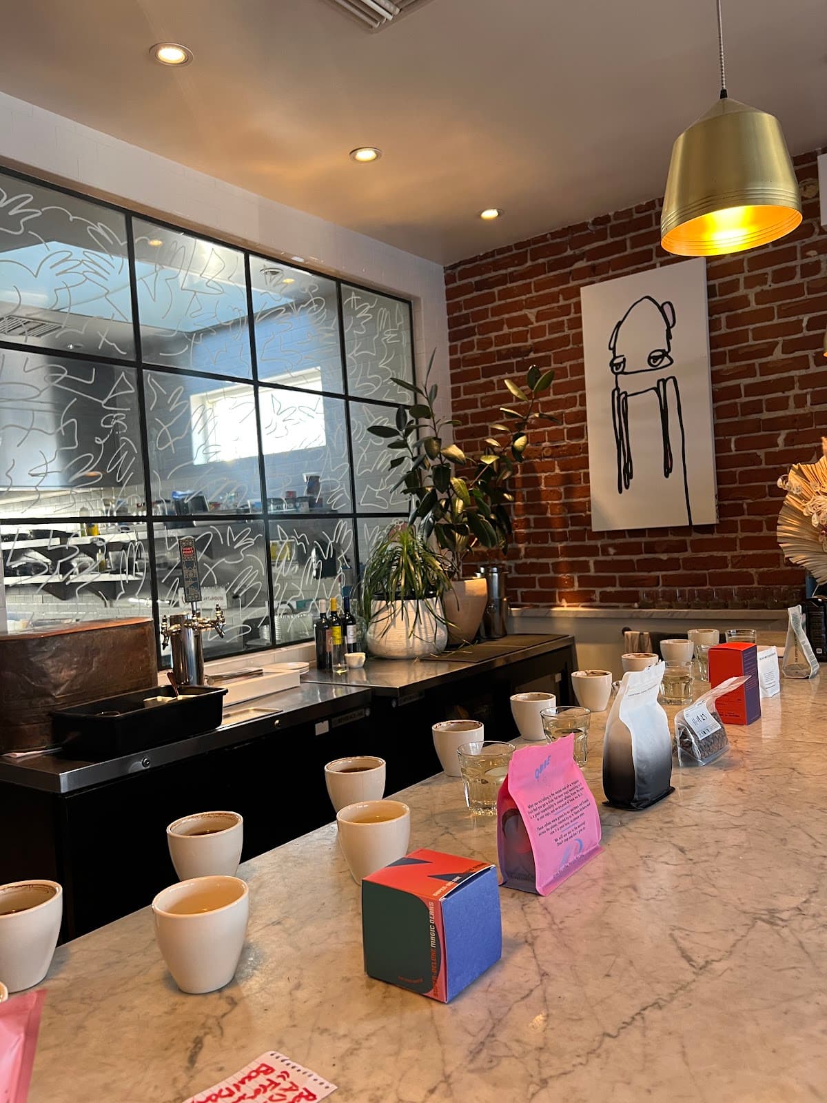Hooked Venice specialty coffee shop in Los Angeles - photo 8