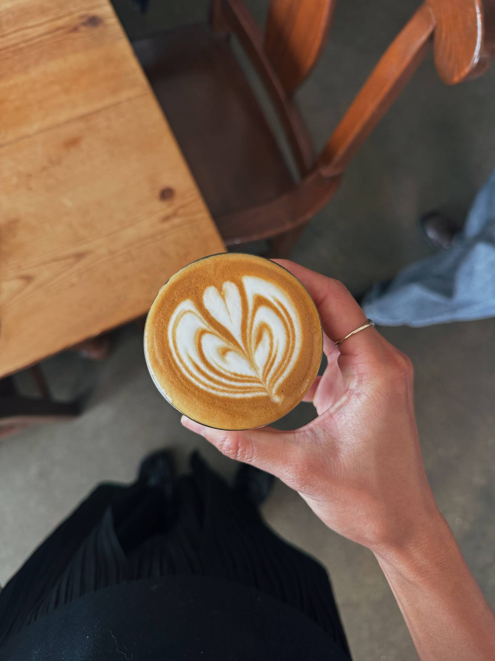 Hooked Venice specialty coffee shop in Los Angeles - photo 9