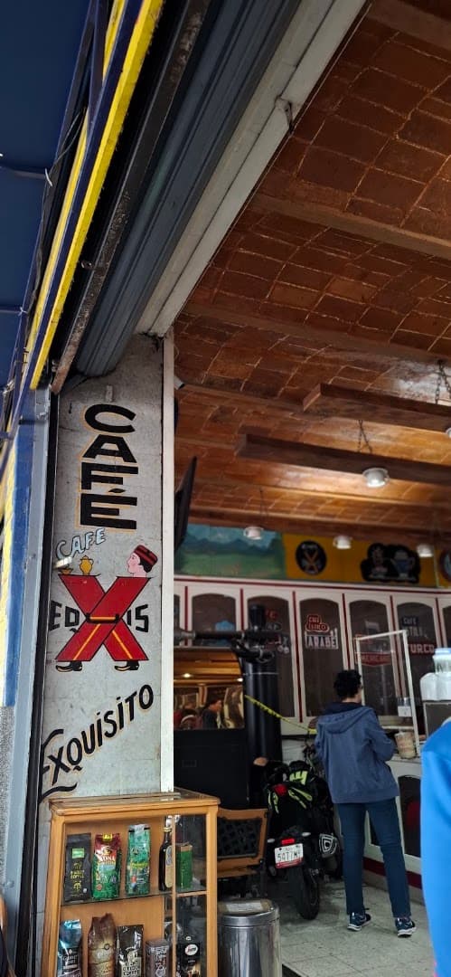 Storefront of Café X, specialty coffee shop in Mexico City