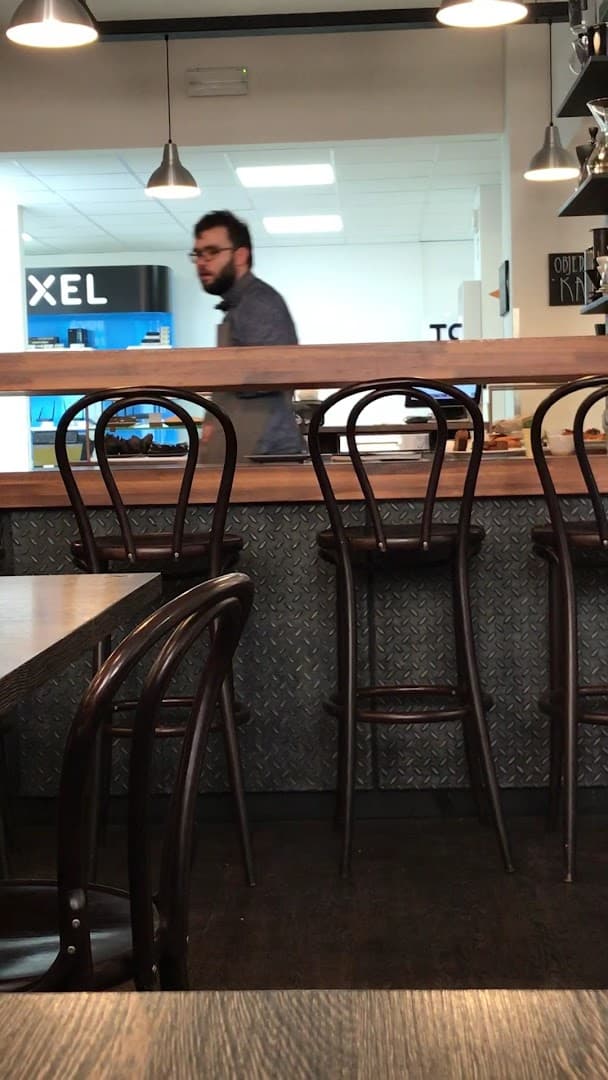 LOKA Alza.cz by doubleshot - specialty coffee shop in Prague
