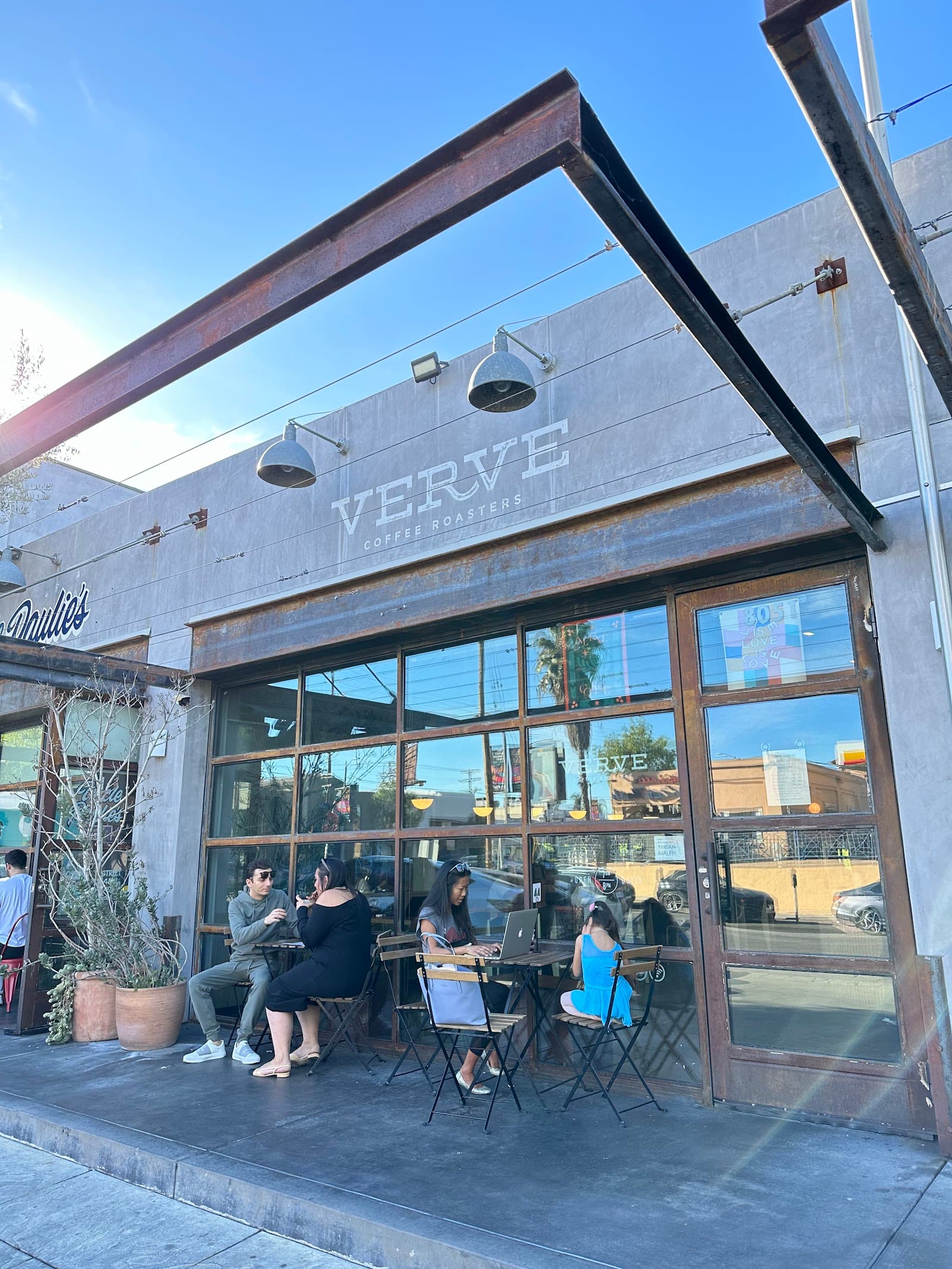 Verve Coffee Roasters specialty coffee shop in Los Angeles - photo 7