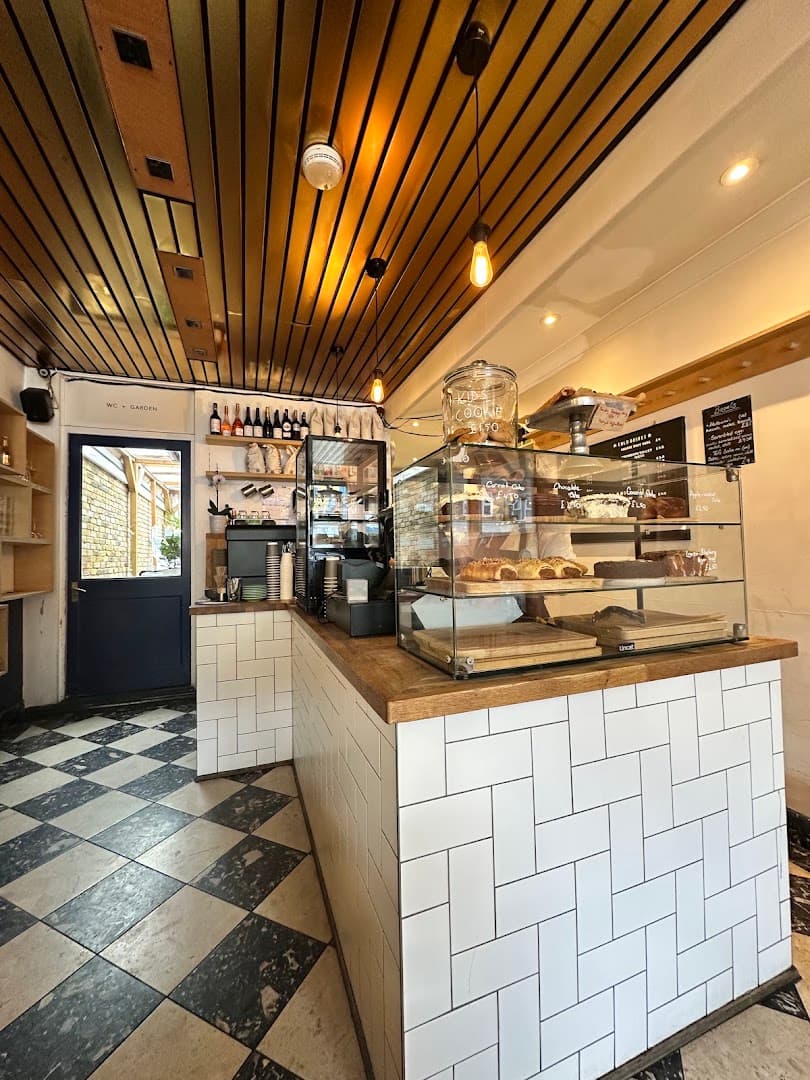 Buhler and Co (Brunch/Lunch/Coffee shop) - specialty coffee shop in London